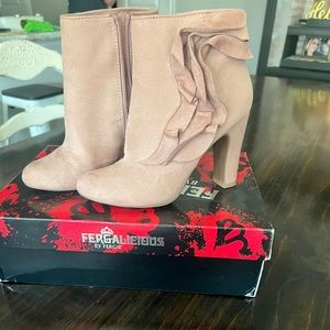 New in box. Pink booties size 7, Fergalicious